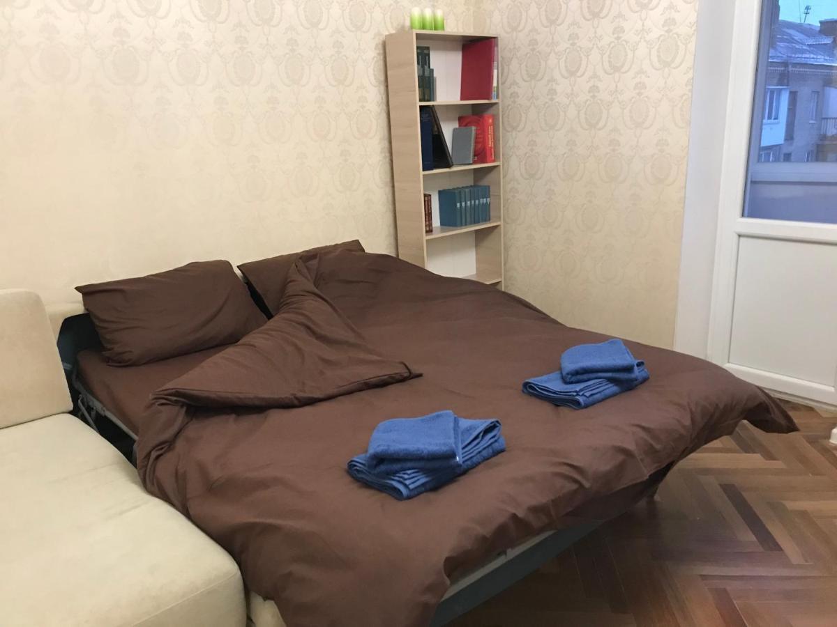 Sunny Apartment Overlooking The Royal Village Kiev Esterno foto